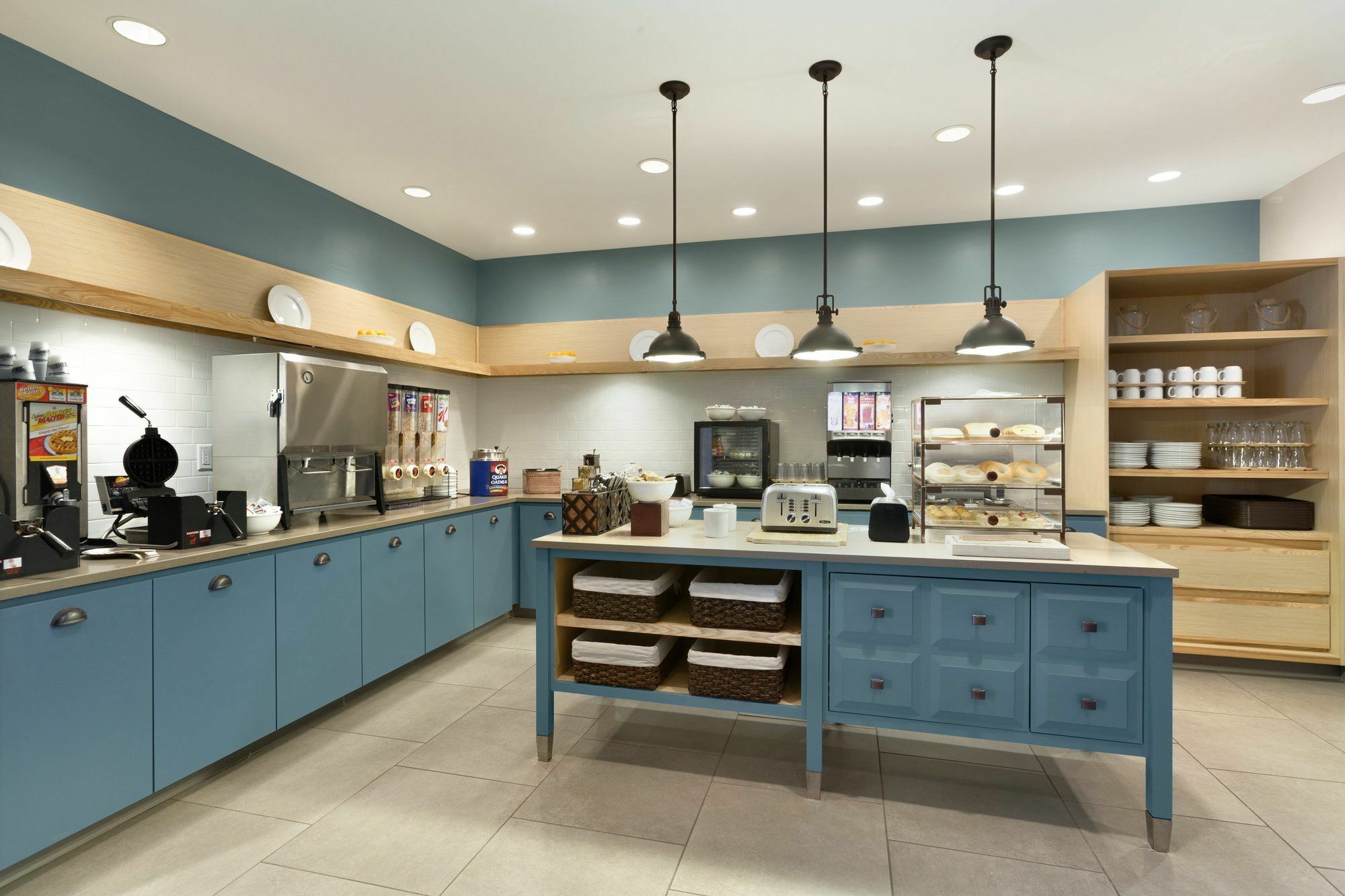 Holiday Inn Express & Suites Marquette By Ihg Bagian luar foto